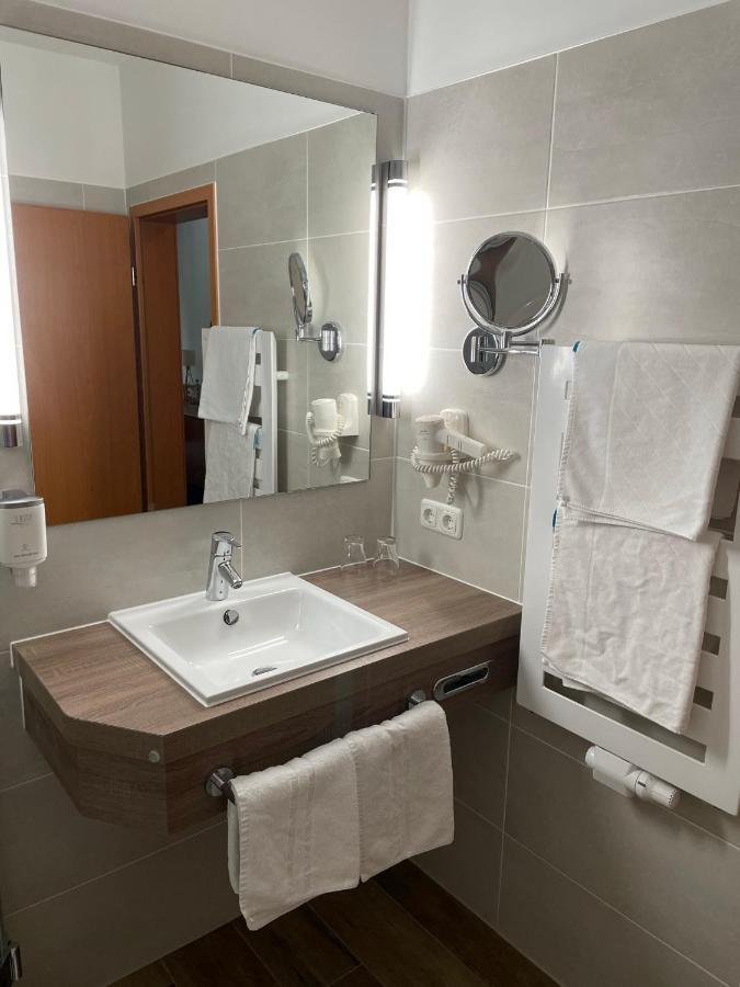 סונברג Hotel-Gasthof Huettensteinach מראה חיצוני תמונה